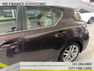 2014 Lexus CT 200h   - Photo 6 - Panorama City, CA 91402