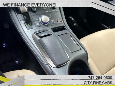 2014 Lexus CT 200h   - Photo 27 - Panorama City, CA 91402