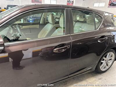 2014 Lexus CT 200h   - Photo 5 - Panorama City, CA 91402