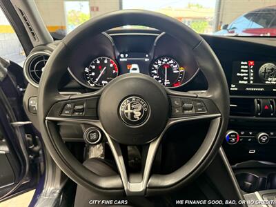 2019 Alfa Romeo Giulia   - Photo 19 - Panorama City, CA 91402