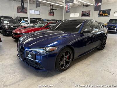 2019 Alfa Romeo Giulia   - Photo 2 - Panorama City, CA 91402