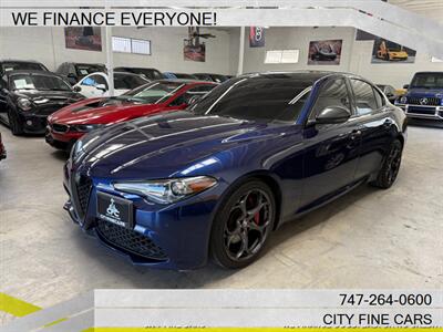 2019 Alfa Romeo Giulia   - Photo 2 - Panorama City, CA 91402