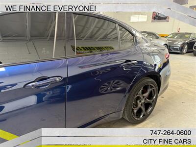 2019 Alfa Romeo Giulia   - Photo 5 - Panorama City, CA 91402