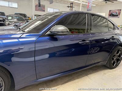 2019 Alfa Romeo Giulia   - Photo 4 - Panorama City, CA 91402