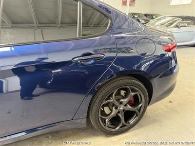 2019 Alfa Romeo Giulia   - Photo 6 - Panorama City, CA 91402