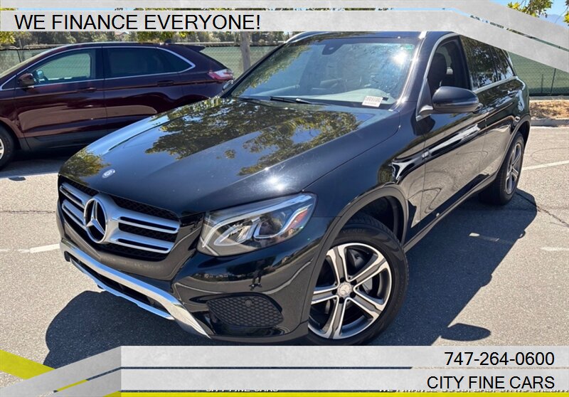 2017 Mercedes-Benz GLC GLC 300 4MATIC   - Photo 1 - Panorama City, CA 91402