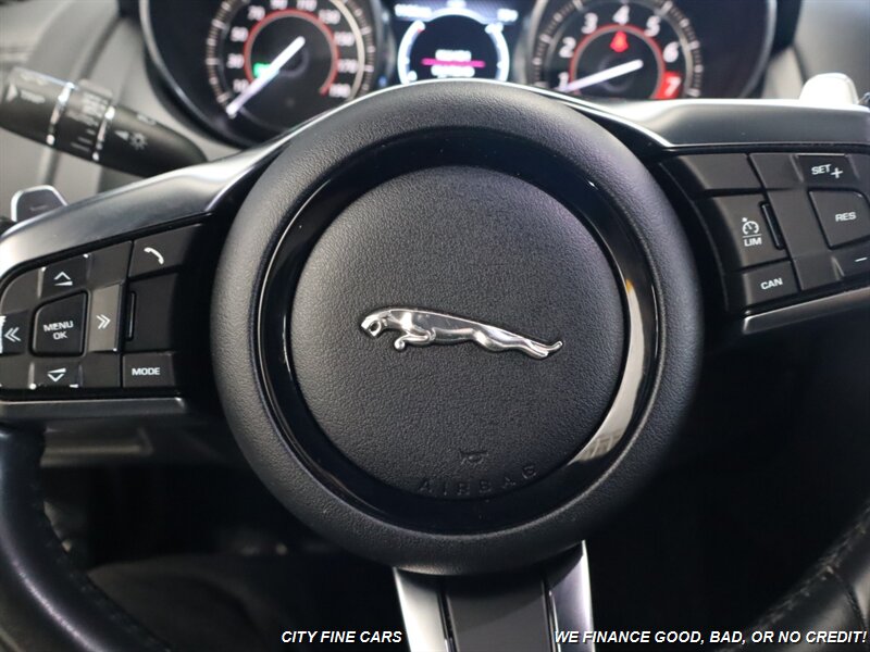 2018 Jaguar F-TYPE photo 20