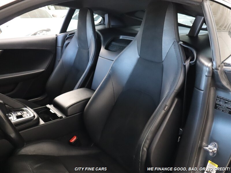2018 Jaguar F-TYPE photo 30