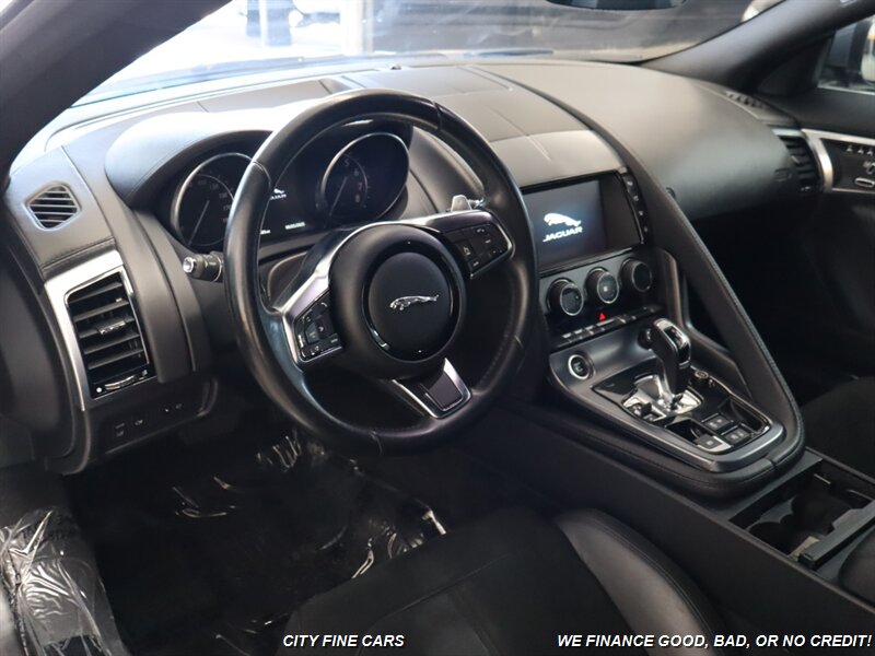 2018 Jaguar F-TYPE photo 13