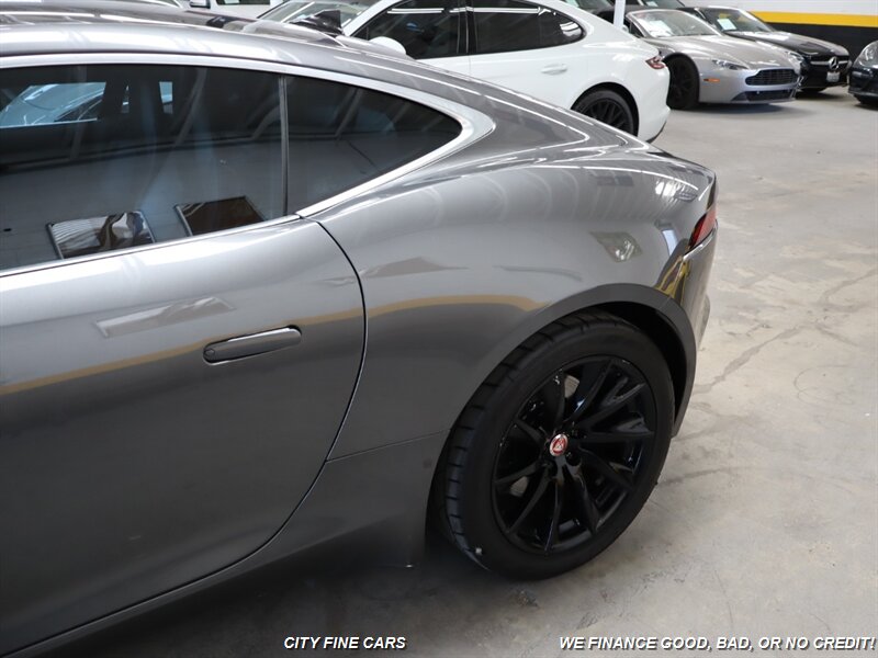 2018 Jaguar F-TYPE photo 5