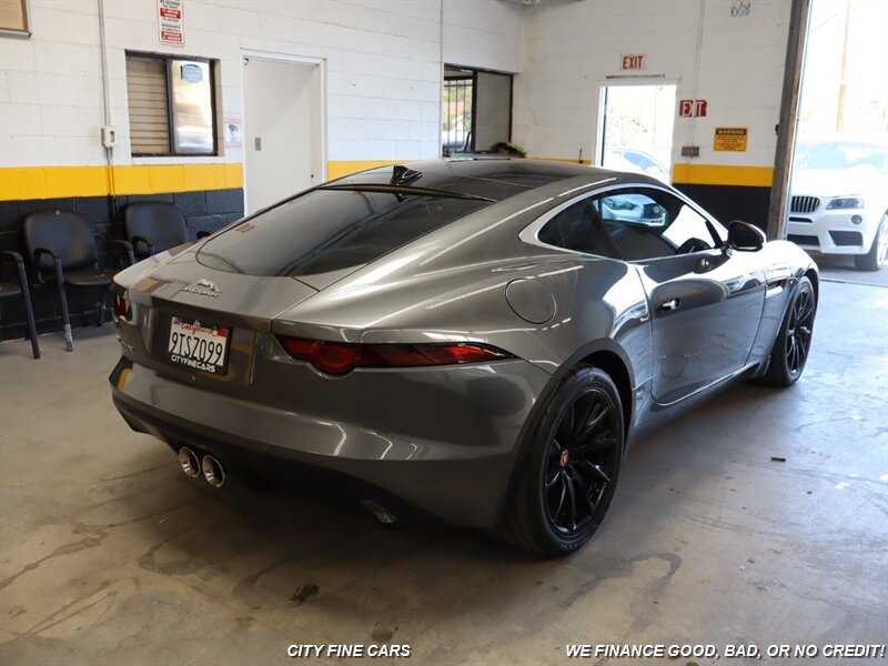 2018 Jaguar F-TYPE photo 8