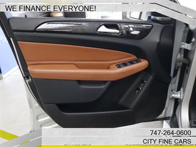 2017 Mercedes-Benz GLE 550e 4MATIC   - Photo 15 - Panorama City, CA 91402
