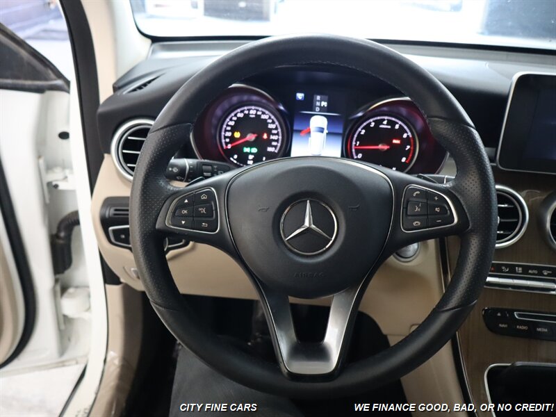 2018 Mercedes Benz GLC 300 photo 13