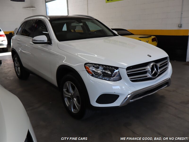 2018 Mercedes Benz GLC 300 photo 6