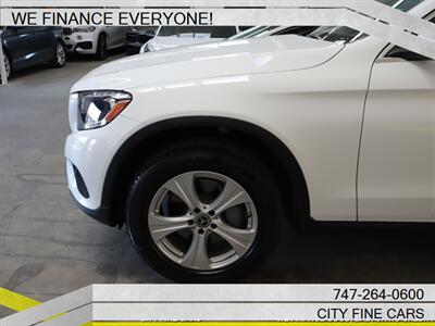 2018 Mercedes-Benz GLC GLC 300   - Photo 3 - Panorama City, CA 91402