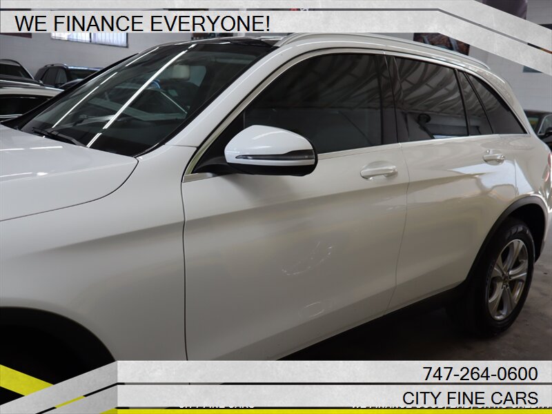 2018 Mercedes Benz GLC 300 photo 29
