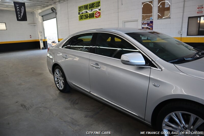 2018 Cadillac XTS Luxury - Photo 9 - Panorama City, CA 91402