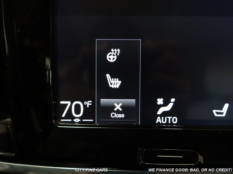 2018 Volvo S90 T5 Momentum photo 23
