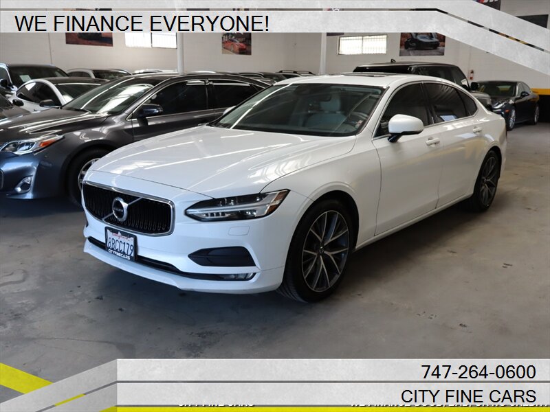 2018 Volvo S90 T5 Momentum photo 32