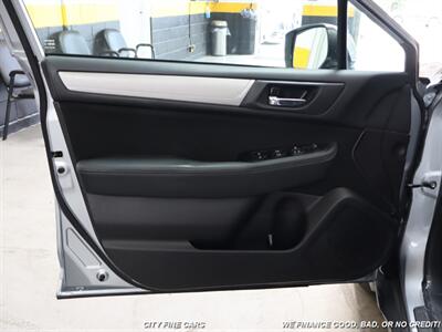 2017 Subaru Outback 2.5i Premium   - Photo 14 - Panorama City, CA 91402