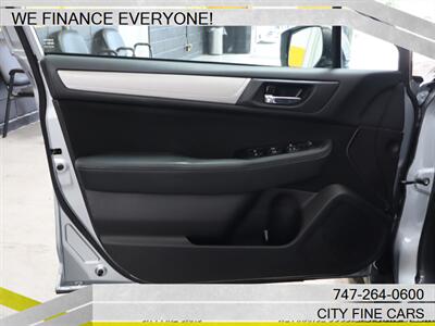 2017 Subaru Outback 2.5i Premium   - Photo 14 - Panorama City, CA 91402