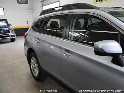 2017 Subaru Outback 2.5i Premium   - Photo 10 - Panorama City, CA 91402