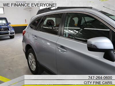2017 Subaru Outback 2.5i Premium   - Photo 10 - Panorama City, CA 91402