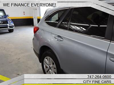 2017 Subaru Outback 2.5i Premium   - Photo 9 - Panorama City, CA 91402