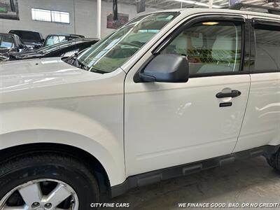 2012 Ford Escape XLT   - Photo 4 - Panorama City, CA 91402