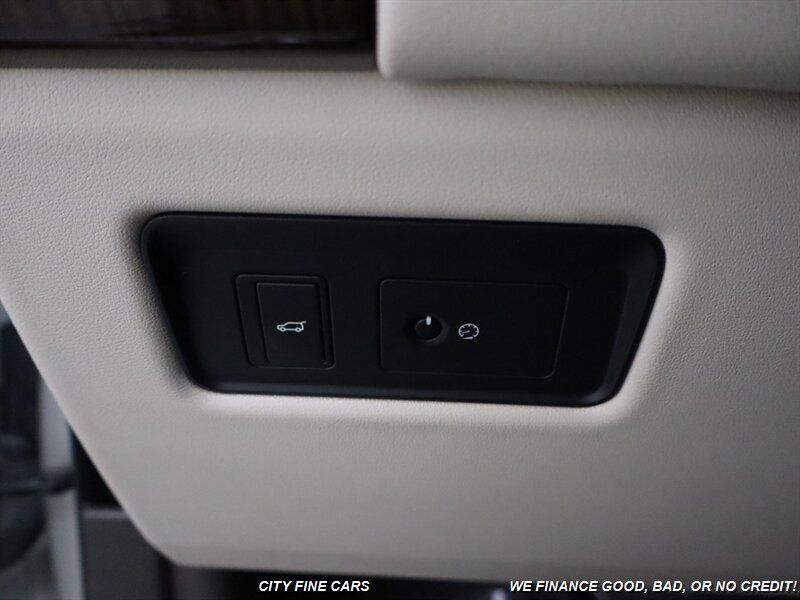 2016 Land Rover Range Rover Sport HSE photo 16