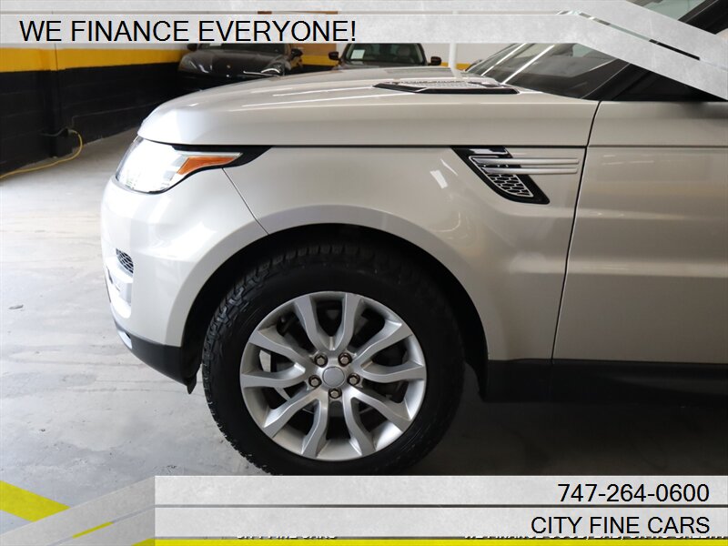 2016 Land Rover Range Rover Sport HSE photo 35