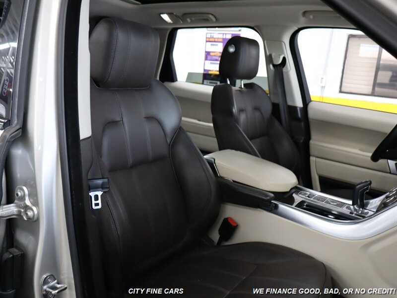 2016 Land Rover Range Rover Sport HSE photo 33