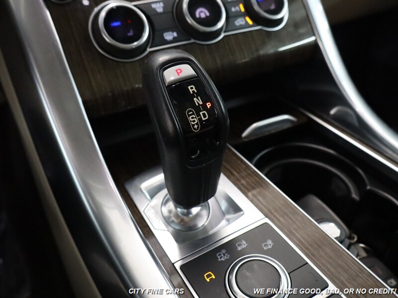 2016 Land Rover Range Rover Sport HSE photo 23