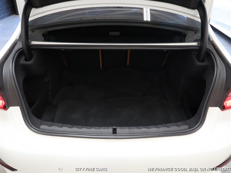 2020 BMW 330i - Photo 32 - Panorama City, CA 91402