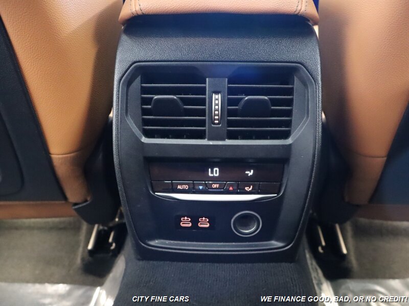 2020 BMW 330i - Photo 31 - Panorama City, CA 91402