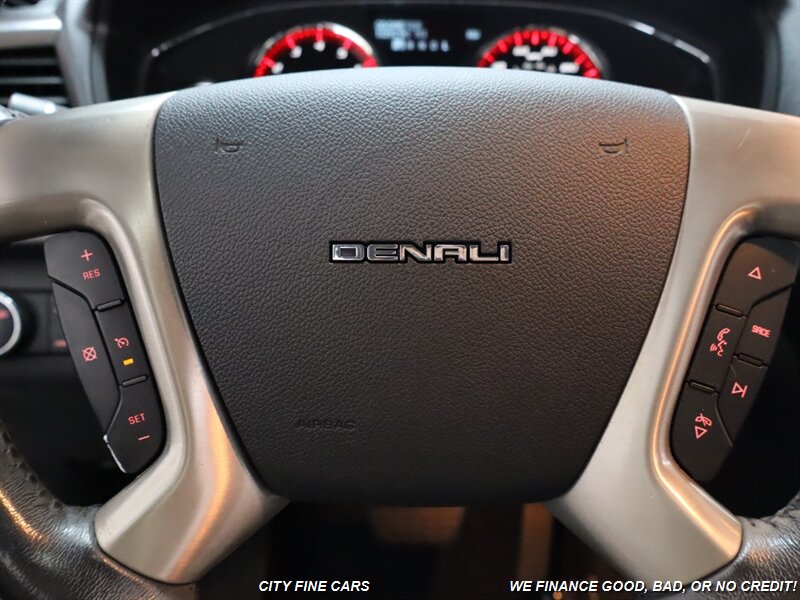 2014 GMC Acadia Denali photo 21