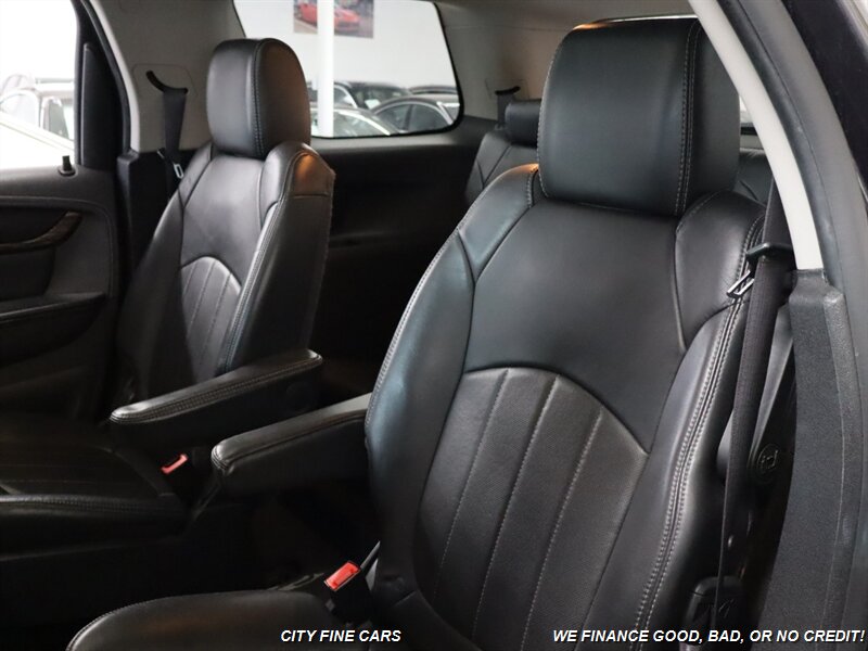 2014 GMC Acadia Denali photo 33