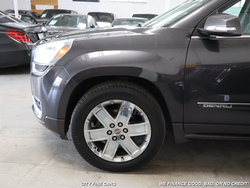 2014 GMC Acadia Denali photo 3