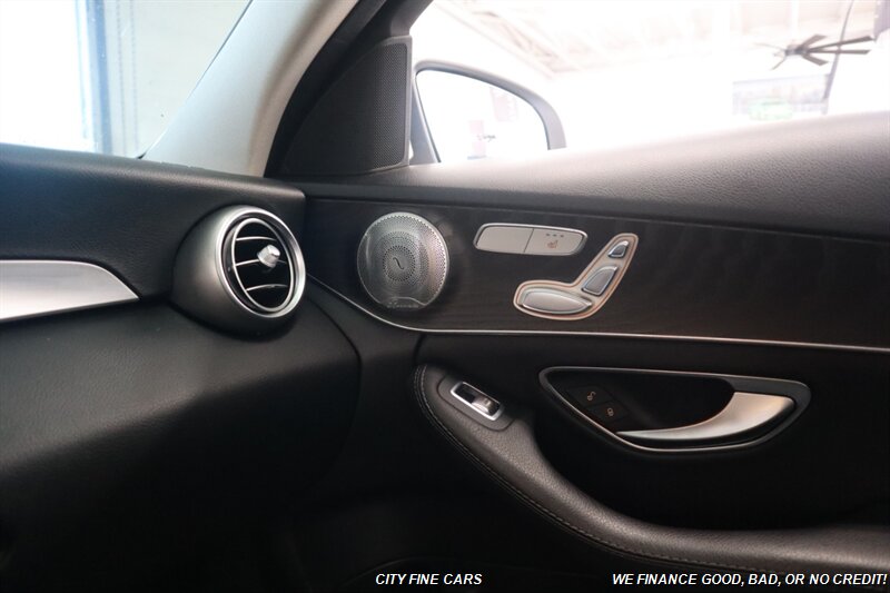 2017 Mercedes-Benz C-Class C300 - Photo 23