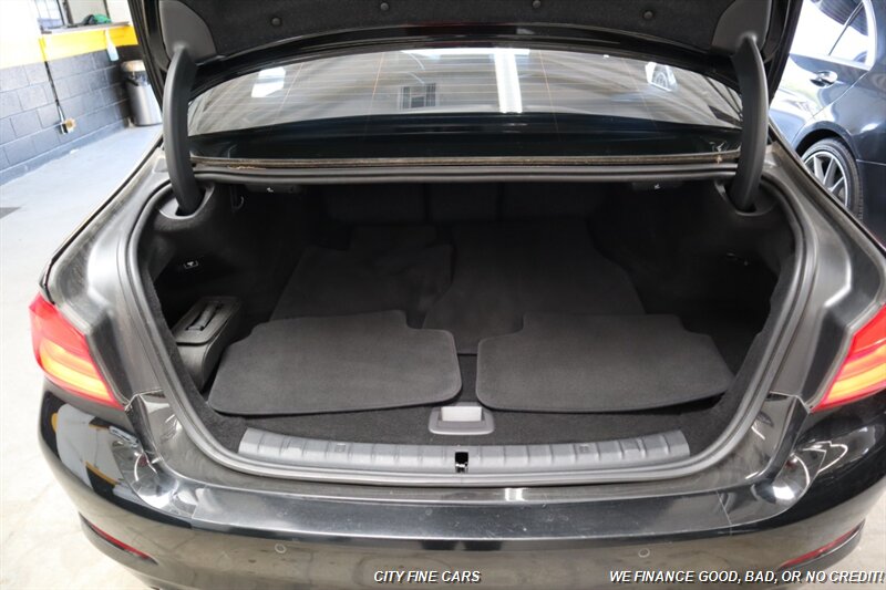 2020 BMW 530e iPerformance - Photo 31 - Panorama City, CA 91402