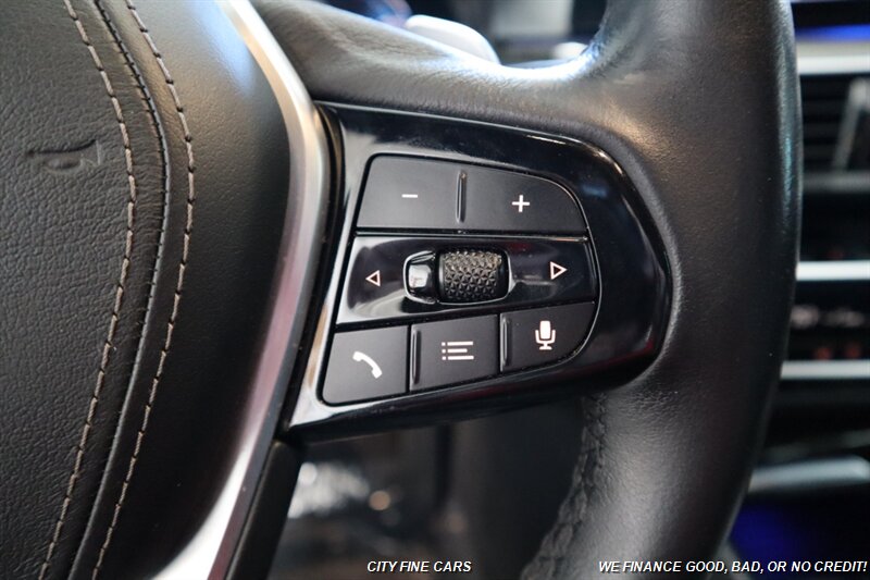 2020 BMW 530e iPerformance - Photo 17 - Panorama City, CA 91402