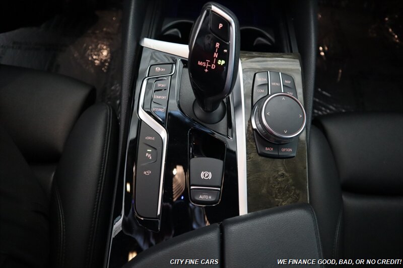 2020 BMW 530e iPerformance - Photo 22 - Panorama City, CA 91402
