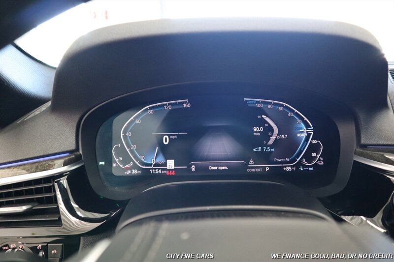2020 BMW 530e iPerformance - Photo 18 - Panorama City, CA 91402