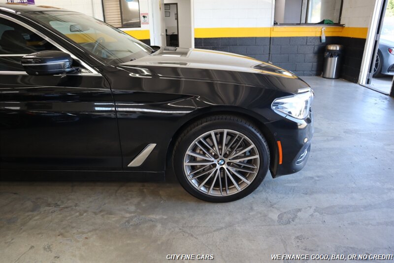 2020 BMW 530e iPerformance - Photo 12 - Panorama City, CA 91402