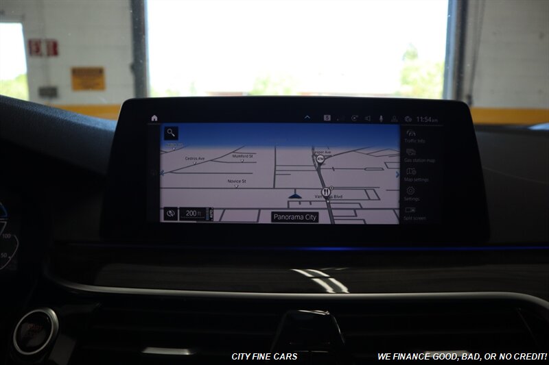 2020 BMW 530e iPerformance - Photo 19 - Panorama City, CA 91402