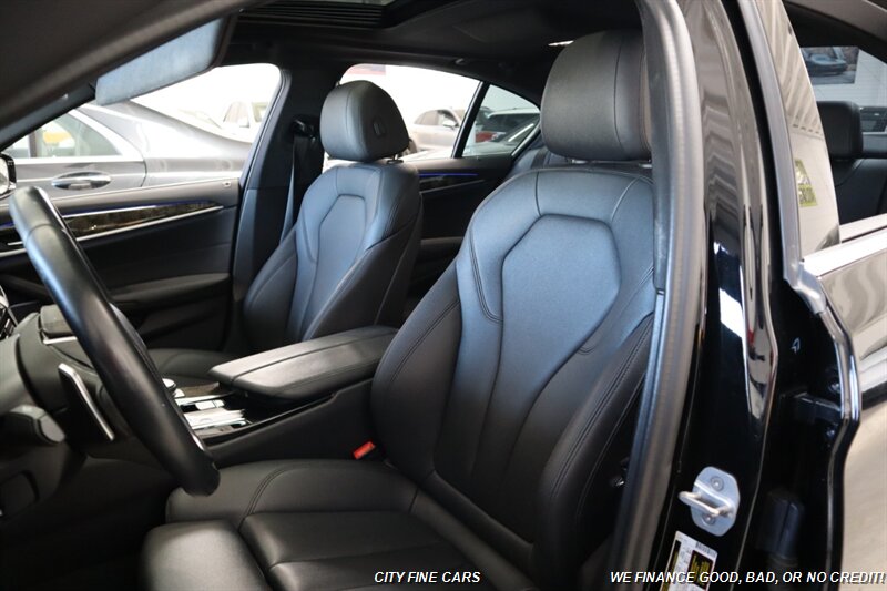 2020 BMW 530e iPerformance - Photo 29 - Panorama City, CA 91402