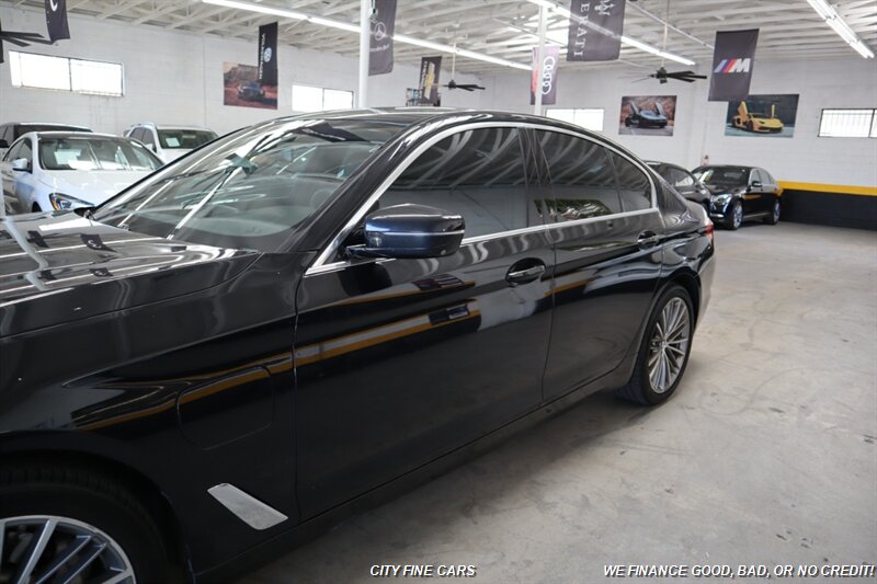 2020 BMW 530e iPerformance - Photo 5 - Panorama City, CA 91402