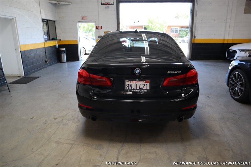 2020 BMW 530e iPerformance - Photo 8 - Panorama City, CA 91402