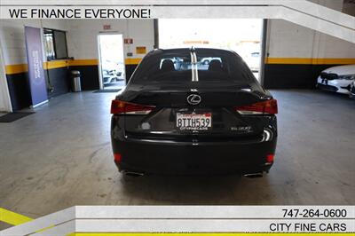 2020 Lexus IS   - Photo 7 - Panorama City, CA 91402