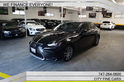 2020 Lexus IS   - Photo 2 - Panorama City, CA 91402